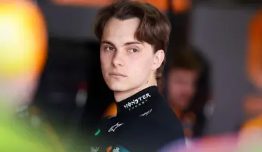 Lewis Hamilton Mercedes SLM claim sparks Oscar Piastri response