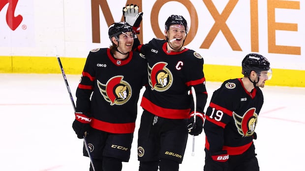 3rd period surge sends Ottawa Senators past Tampa Bay