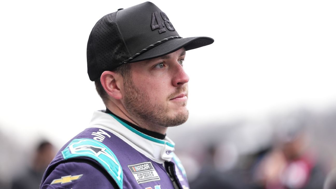 Alex Bowman cleared to return at Bristol after missing 4 races
