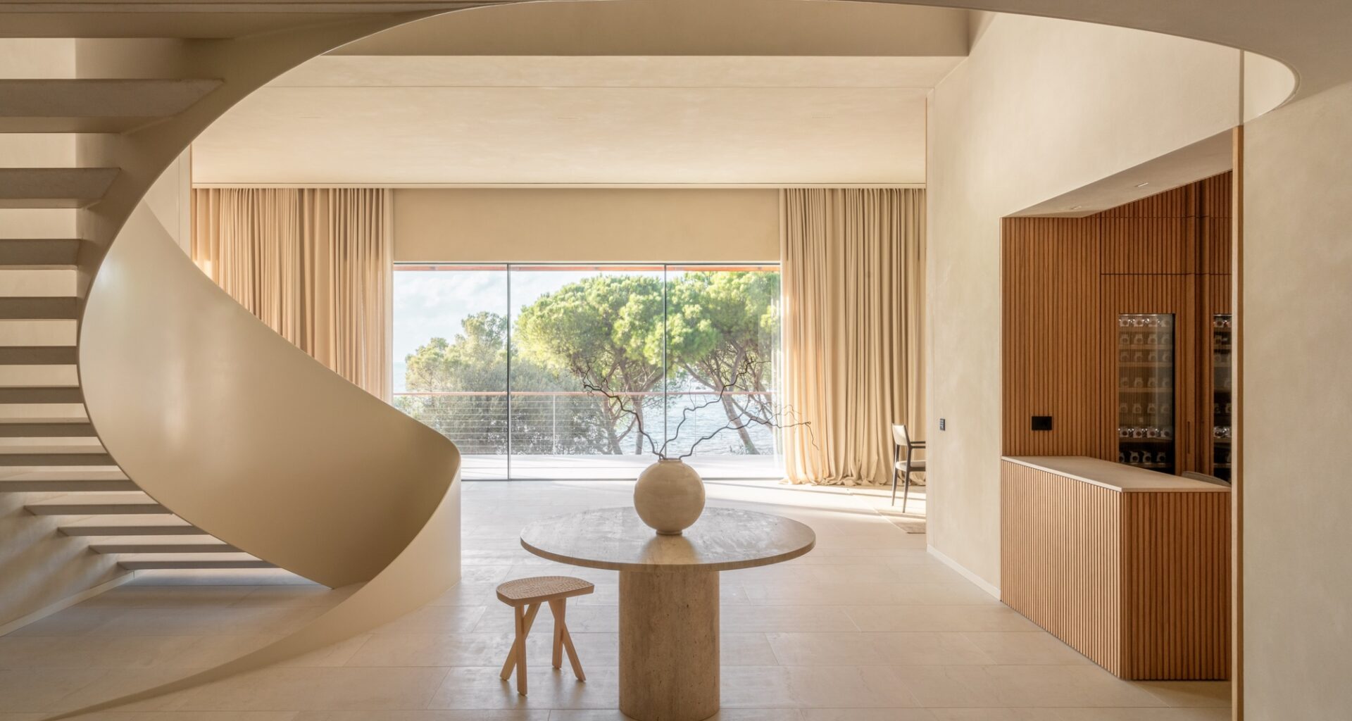 Villa in Recco / Gosplan + Giordano Hadamik Architects + caarpa + studio.skey