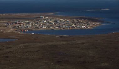 Gjoa Haven, Nunavut, declares state of emergency as power outage continues