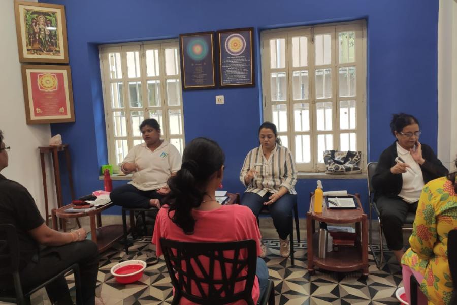 Pranic Healing Kolkata | Inside a pranic healing session in Kolkata