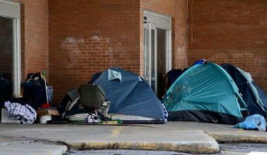 Quebec homelessness rising sharply in regions outside Montreal, report finds