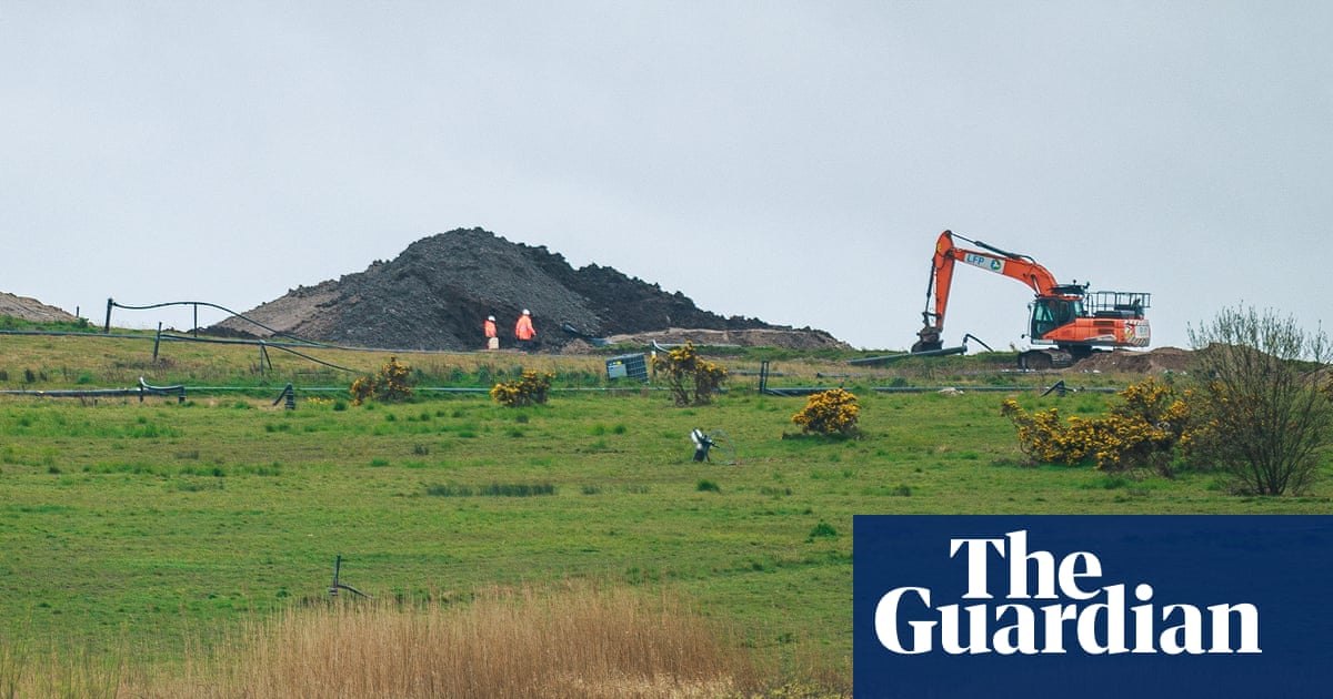 ‘An abomination’: the Lancashire town kicking up a stink over reopened landfill | Lancashire