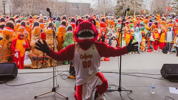 University of Calgary sets record for largest gathering of people dressed as dinosaurs