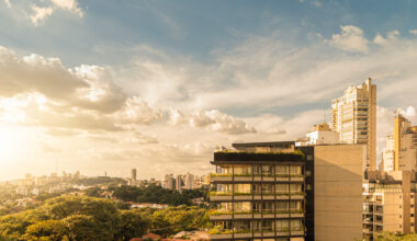 Pascoal Vita Building / Bernardes Arquitetura