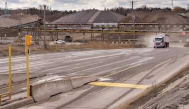 Residents seek public meeting with Amrize over Dundas Quarry redevelopment