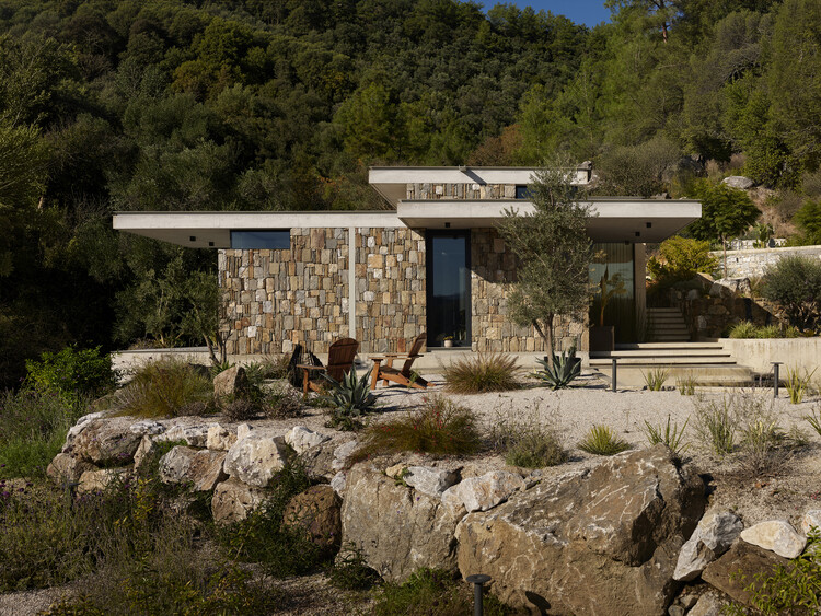 Elmali House / PIN Architects - Image 2 of 43