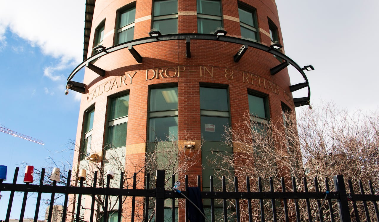 The exterior of the Calgary Drop-In & Rehab Centre's sign.