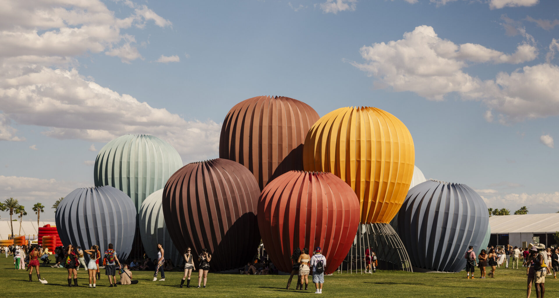 Coachella 2026 Immersive Installations Explore Monumentality and Light Transparency in the California Desert