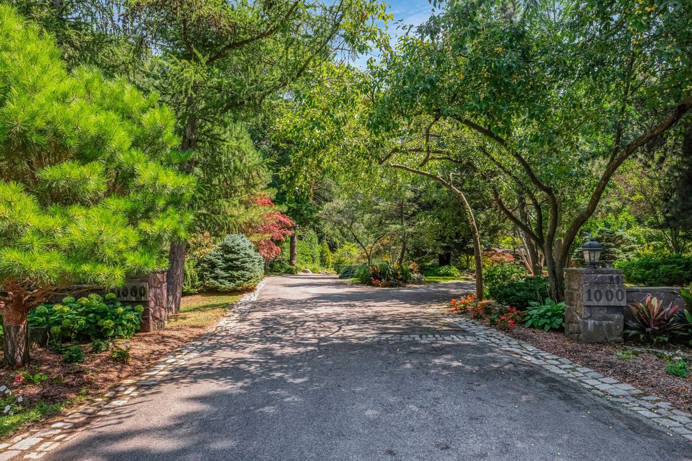 1000 Mississauga Heights Drive Ontario