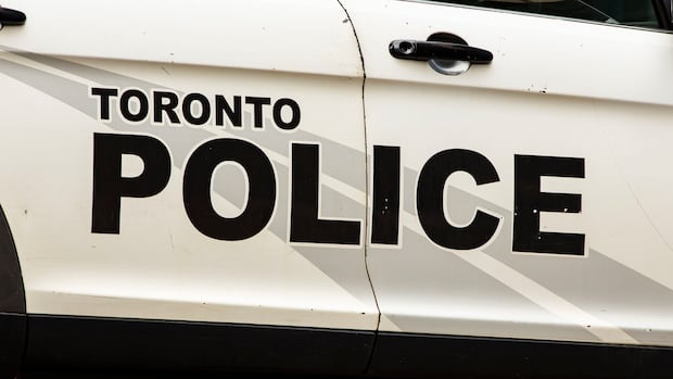 Toronto police use DNA to identify man found dead in Lake Ontario 34 years ago