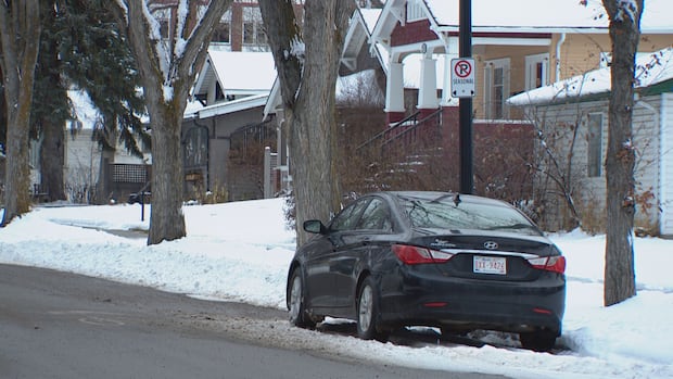 Councillor wants city to find a better way to deal with parking enforcement in Edmonton