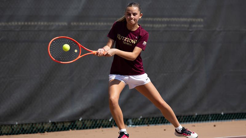 Women's tennis drops midweek match to Bloomsburg