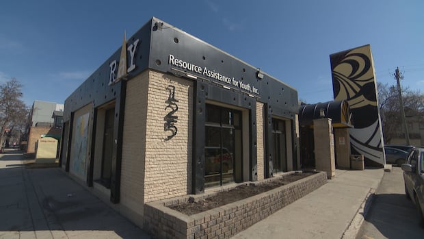 Winnipeg group warns of drug supply dangers after it says 5 people died within 2 weeks