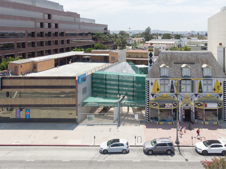 What Textiles and Translucency Bring to Public Space: 5 Lightweight Interventions - Image 2 of 20