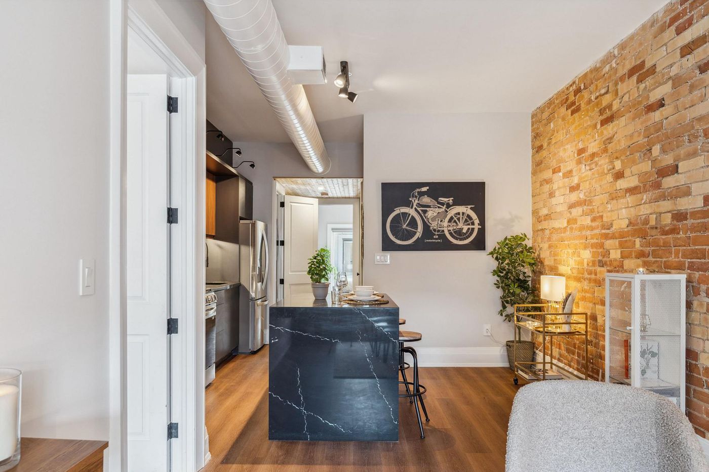 1320 Queen Street West Toronto 