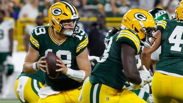 Canadian QB signs with Winnipeg Blue Bombers after exploring options in NFL, UFL