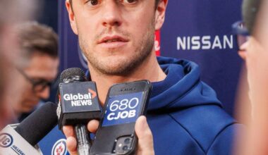 Toews mum on hanging up blades – Winnipeg Free Press