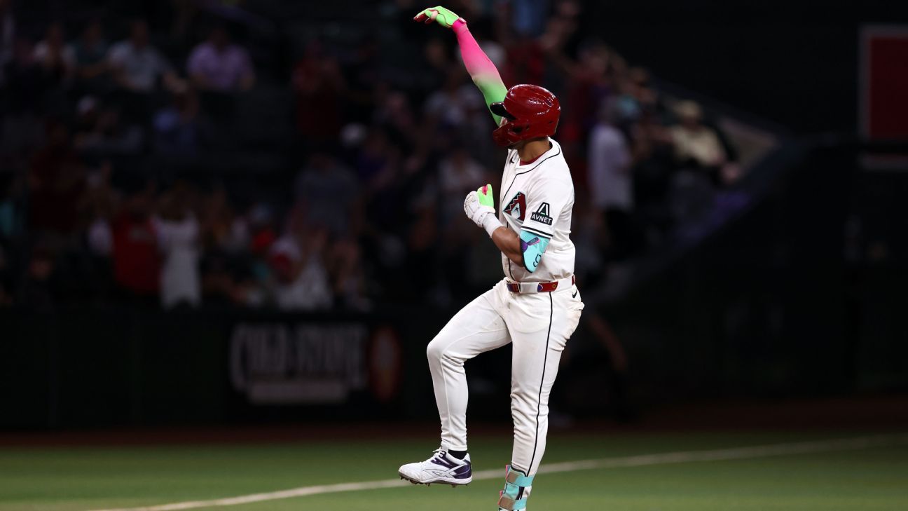 D-backs' Gurriel activated less than 8 months after ACL tear