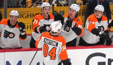 Philadelphia Flyers win Game 1 in grand return to playoffs