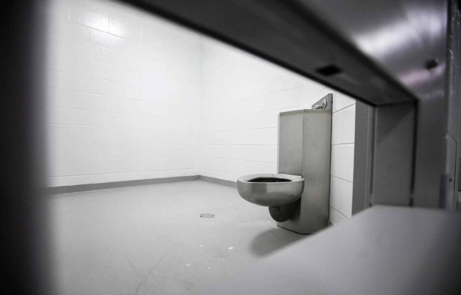 Former chief psychiatrist legally challenges Manitoba’s detox detention laws – Winnipeg Free Press