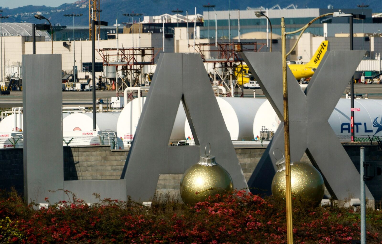 Los Angeles woman arrested on Iranian arms trafficking charge – Winnipeg Free Press