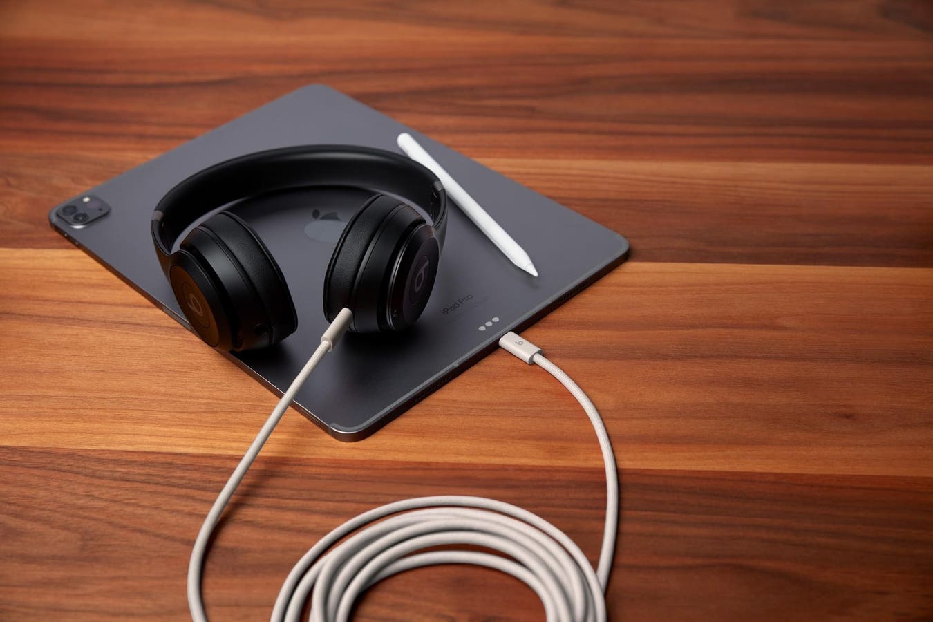 Beats Expands Colorful Cable Line-Up With New 10-Foot Option