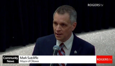 Ottawa's mayor confirms talks with province on LRT upload