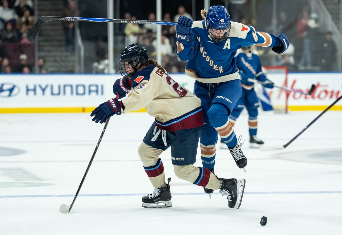 Vancouver Goldeneyes hold on for 4-3 win over Montreal Victoire