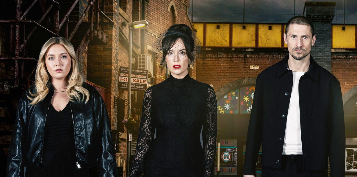 Coronation Street star "lets slip" exit ahead of shock murder week