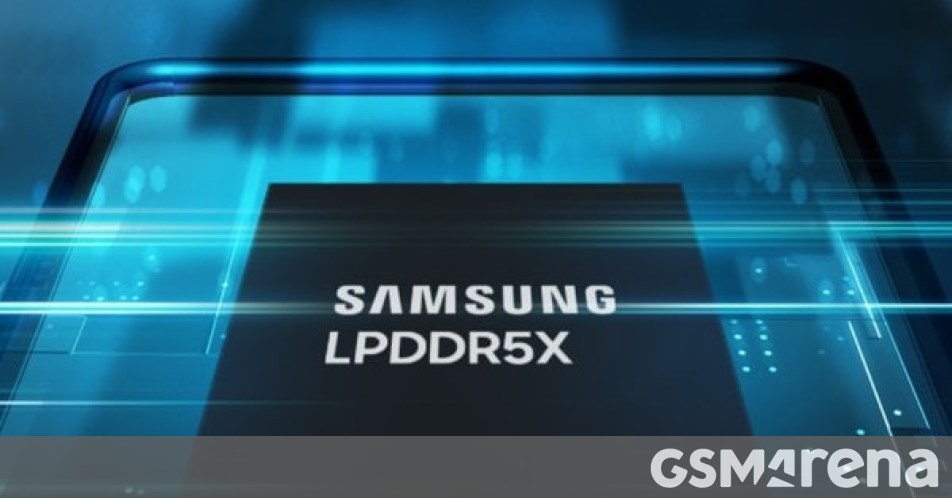 Samsung's mobile division may be facing its first-ever annual loss because of crazy memory prices