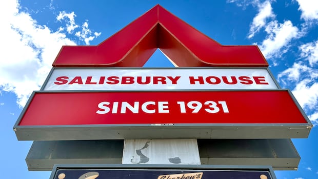 Winnipeg mayor, councillors raise questions after Salisbury House loses contract to U.S. company