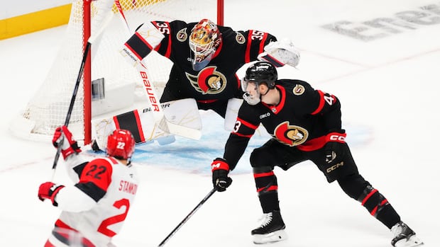 Carolina Hurricanes down Ottawa Senators to take 3-0 series lead