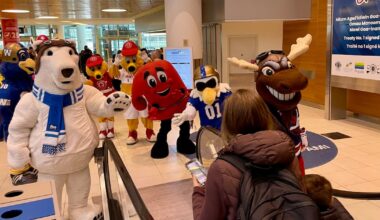 Winnipeg mascots touch down at airport – CTVNews