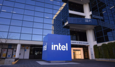 Intel Corp. (INTC) Soars to All-Time High as Revenues Climb on AI Demand