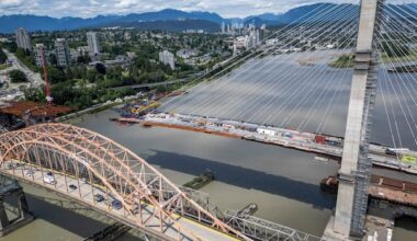 Metro Vancouver's stal̕əw̓asəm Bridge closed for final paving until Monday