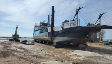 Court rules against Manitoba First Nation in barge battle with Crown corporation – Winnipeg Free Press
