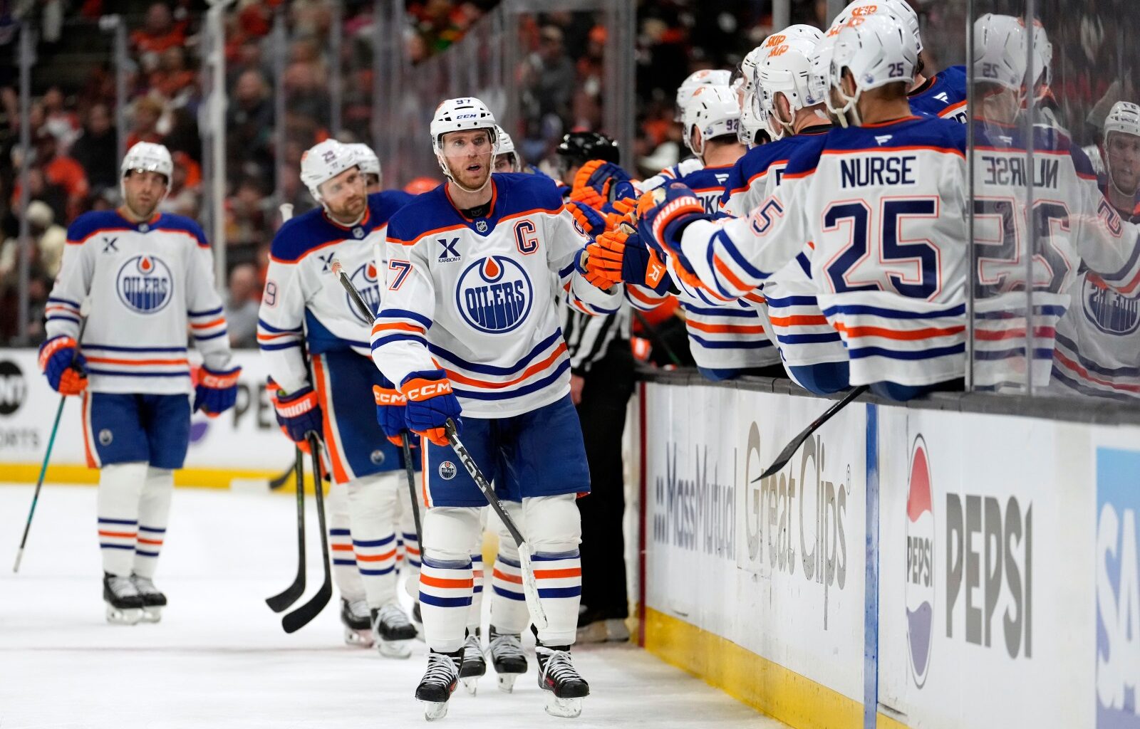 Edmonton Oilers seek to shore up porous defence ahead of Game 4 against Anaheim Ducks – Winnipeg Free Press