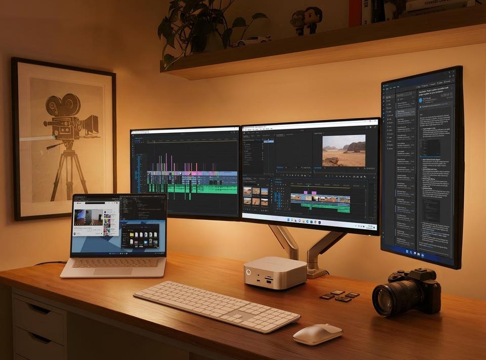 SATECHI CubeDock Lifestyle