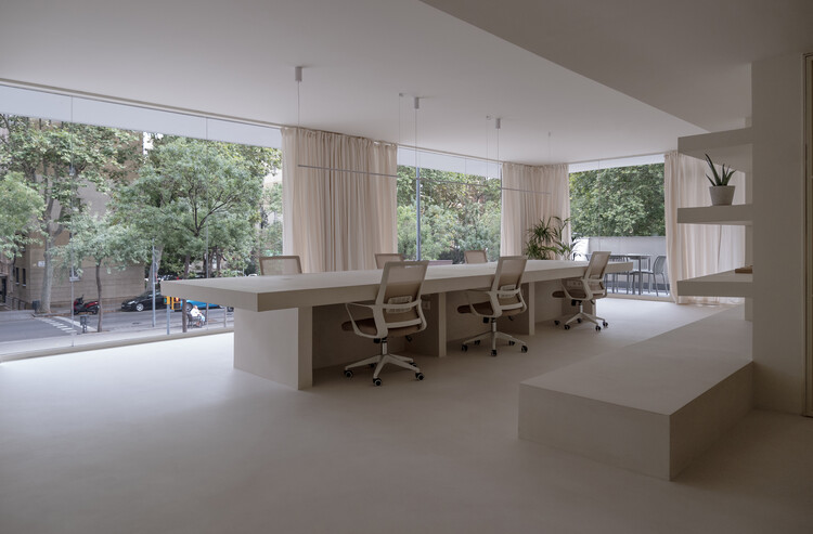 Unwhite Office / brenzo - Interior Photography, Dining room, Table, Chair
