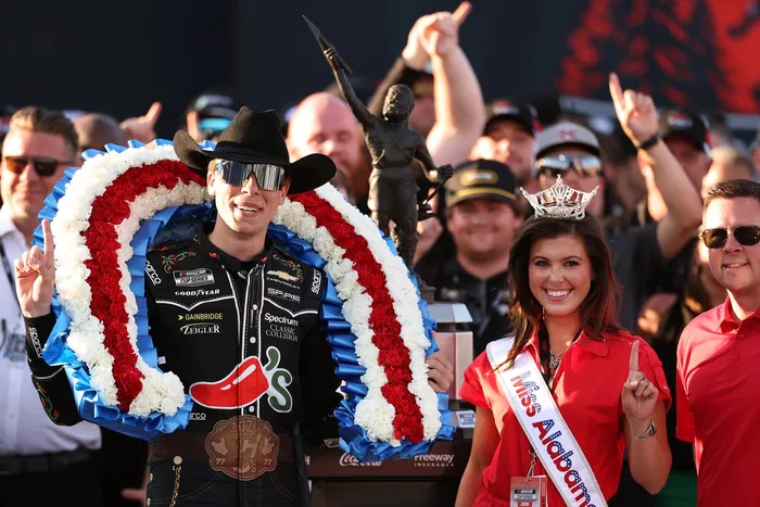 Carson Hocevar, Spire Motorsports