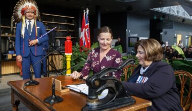 Manitoba education minister says social media ban could start in schools – Winnipeg Free Press