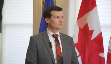 Calgary mayor proposes new downtown police station