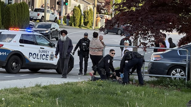 1 man killed, another injured in Surrey shooting