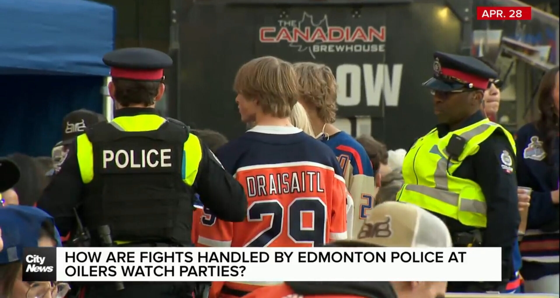 How are fights handled by Edmonton Police at Oilers watch parties?