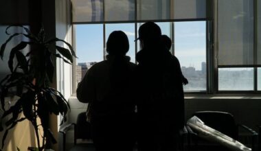 Montreal father faces deportation as immigration advocates decry more family separations