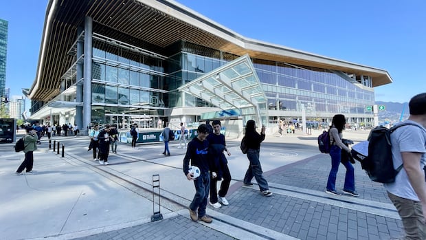 Iranian soccer delegates denied entry to Canada for Vancouver FIFA congress