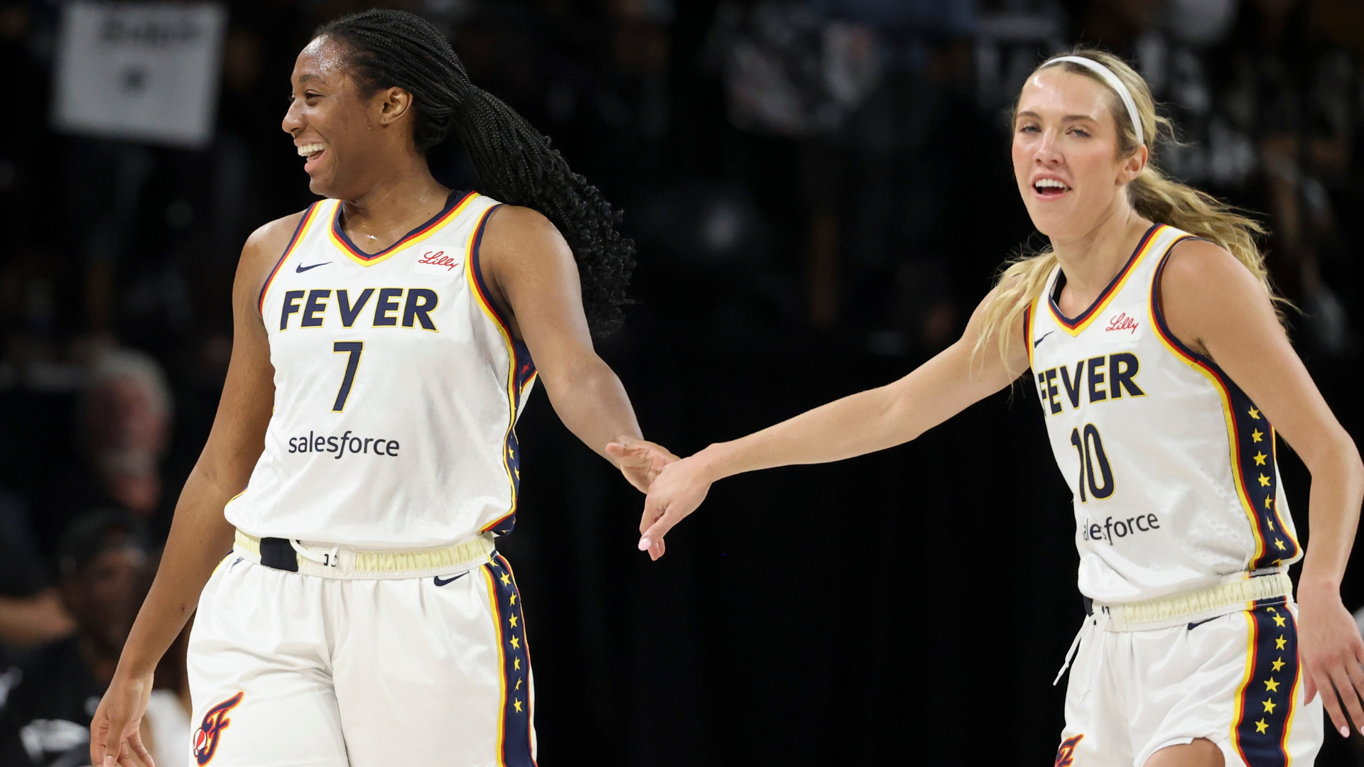 Aliyah Boston and Lexie Hull of the Indiana Fever
