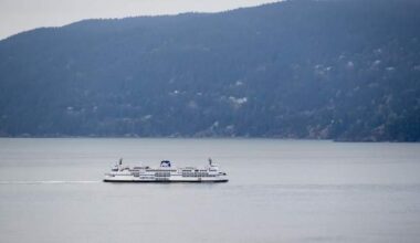 After repairs, B.C. ferry lasts 40 minutes before breaking down again